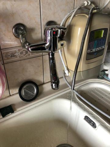 易遠水電 - 廚房龍頭更換