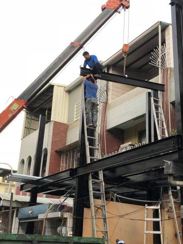 泓勝企業社 - 鋼構露台增設