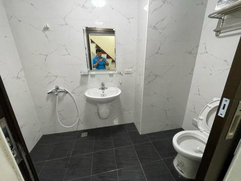 泓勝企業社 - 舊屋翻修-浴廁