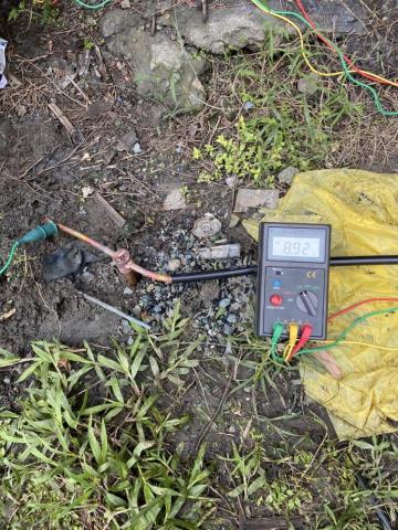 林志成 - 接地線施作