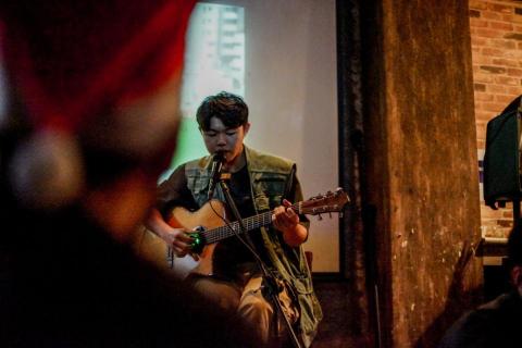 廖于任 - 有接過許多的表演