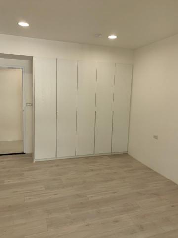 泓崴建裝工程企業 - 開門衣櫃