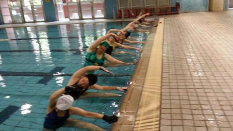 Angel ‘s House - 水中芭蕾雕塑