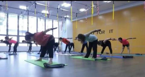 Angel ‘s House - 展棍伸展