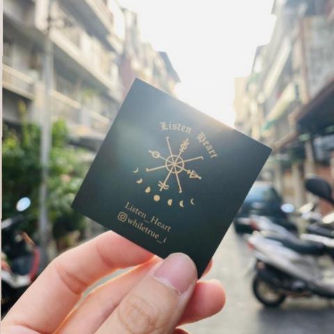 平面設計-張逸芸 - 名片設計