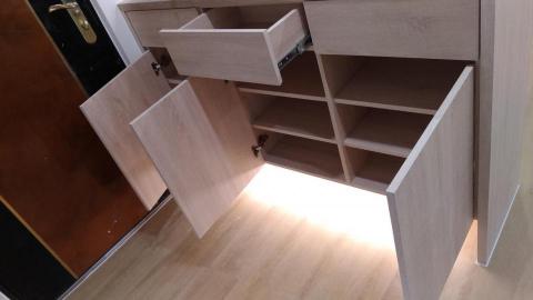 陳先生 - 門口鞋櫃