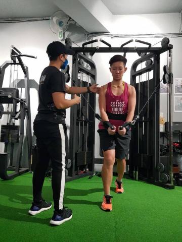 動一下體適能運動中心三重館-小鬼教練 - 