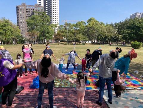 樹·小草親子/瑜珈/舞蹈 - 戶外親子瑜珈
