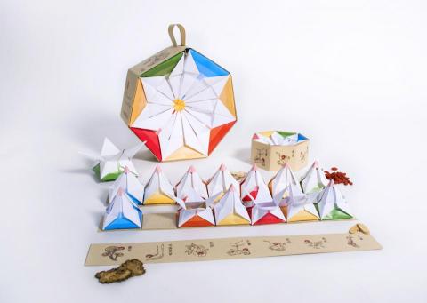 Emma - 利用大家熟悉的中藥材，將他們包裝重新設計，此項目獲得2020 德國紅點設計大獎 概念類 / 入圍