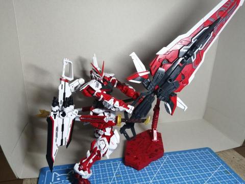 馬特模型代工(請看清自介再來) - 萬代 mg 紅異端+王者之劍