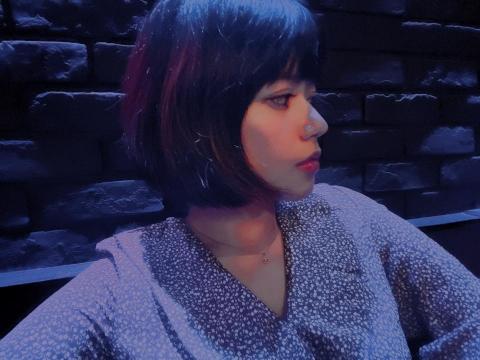 提供調酒基底服務的專家程雅若