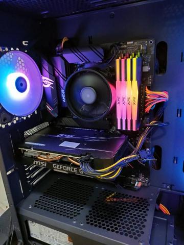 蘇家緯 - 電競桌機組裝