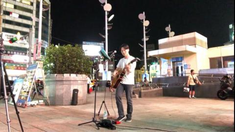 陳光華 - 西門町街頭演出