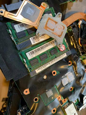 蘇家緯 - 筆電清潔保養