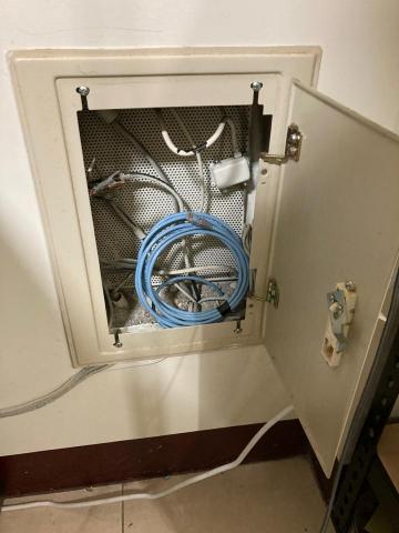 金容資訊系統整合 - 集合式住宅 CAT.6 網路主幹,垂直跨樓層預留線路 金容資訊系統整合 - 集合式住宅 CAT.6 網路主幹,垂直跨樓層預留線路