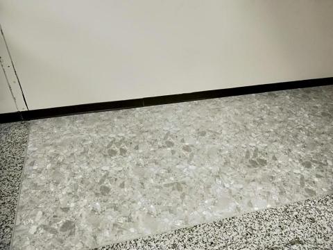 專業漆匠 - 塑膠地板安裝完成