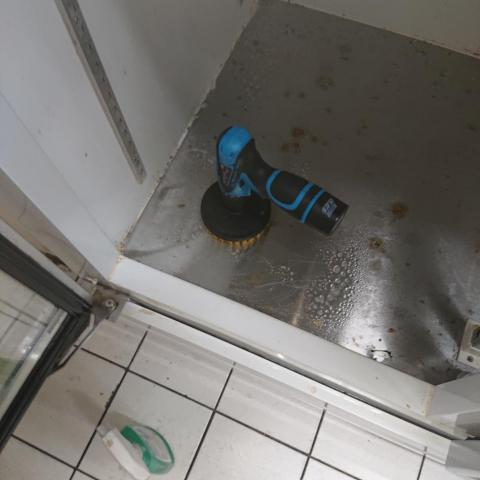 婕居家清潔企業社 - 清洗大冰箱