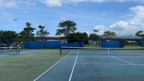 陳教練專業網球課程 - 教學場地
（內湖彩虹河濱公園網球場）