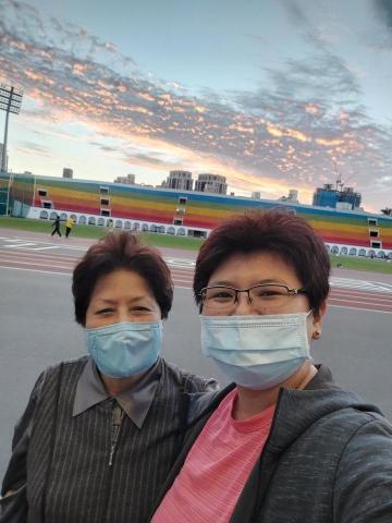 快樂生活 - 帶學生一同運動，不論幾歲，自在生活