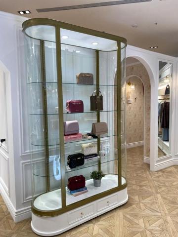 花木室內裝修坊 - 特殊鐵件，陳列櫃訂製