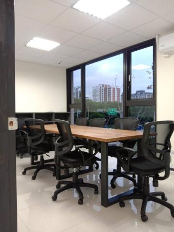 鹿鳴地政士事務所 - 事務所簽約室 鹿鳴地政士事務所 - 事務所簽約室