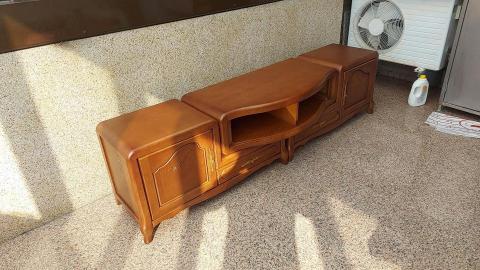 安祐歆運輸 - 完成電視櫃定位