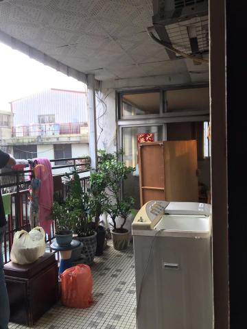 台中阿榮大型廢棄傢俱清運（居家水電） - 花盆雜物回收整理