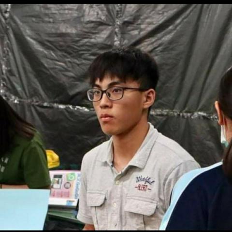 提供101指考化學服務的專家中山大學