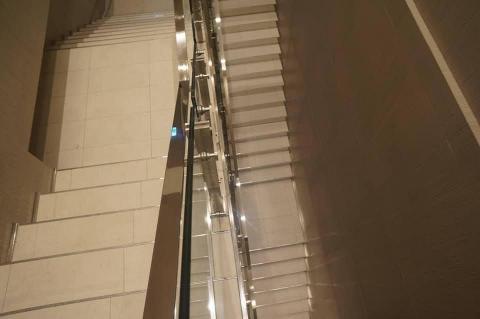 隆都營造有限公司 - 