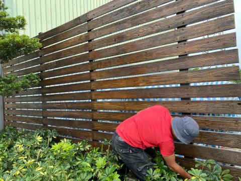 石坤儒 - 粉刷施工