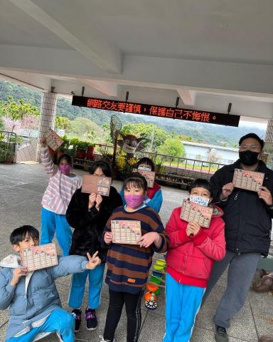 音樂雜技屋-雜技教學部（扯鈴、獨輪車） - 台中市和平區 和平國小公益課程