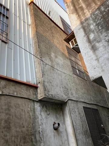 威振油漆工程 - 外牆防水工程，上底漆