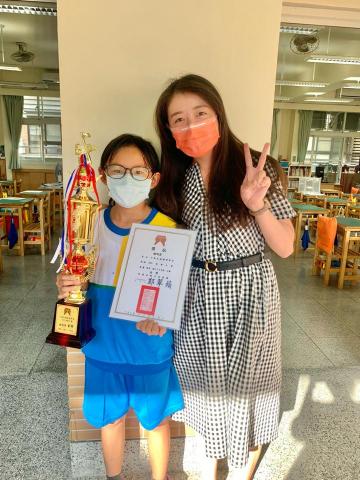 陳嘉瑜 - 指導學生參加2021中華國樂器樂大賽榮獲金獎