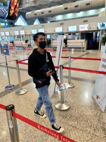 熊貼心 小忠無障礙自由行旅遊 - 工作期滿準備離台.   (小港機場)