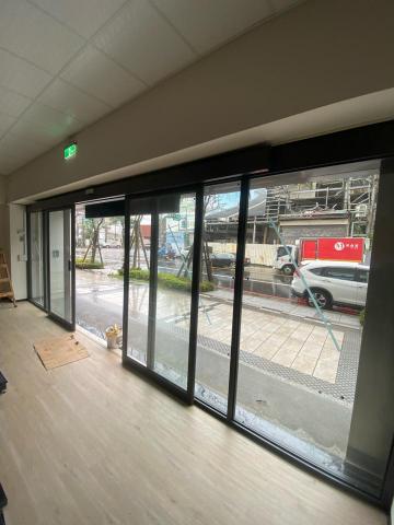 信東鋼鋁門窗工程 - 店面門