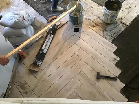 別墅、透天、規劃、統包 - 10。採用大理石施工法（貼瓷磚）