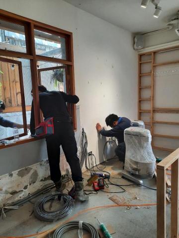 明峰電機工程有限公司 - 