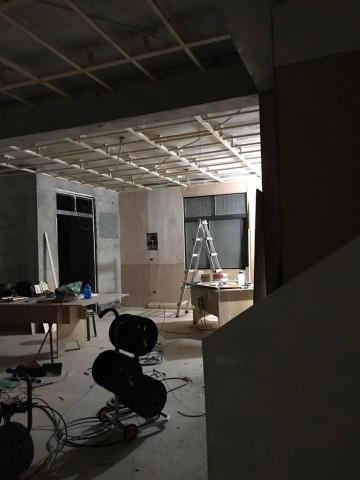 黃小姐（西門洋行） - 我們木工師傅可是老師父呦，技術讚?