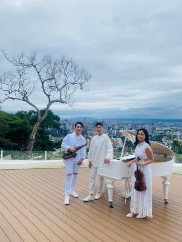 王巽薩克斯風工作室 - 拍攝MV 王巽薩克斯風工作室 - 拍攝MV