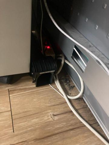 恆冠環衛有限公司 - 隧道式鼠籠 恆冠環衛有限公司 - 隧道式鼠籠