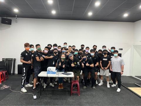 體育人運動學校 - 