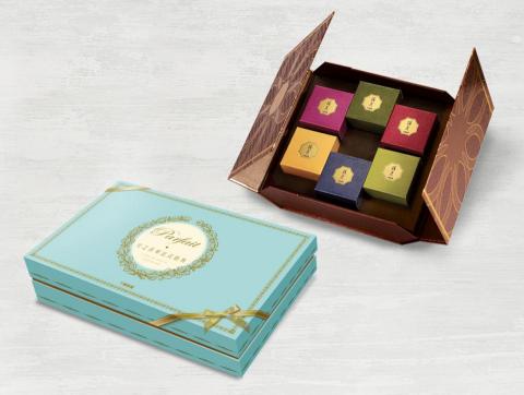 綻晴品牌研究所 - 高質感的月餅禮盒。