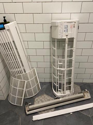 張先生 - 外殼拆卸清潔