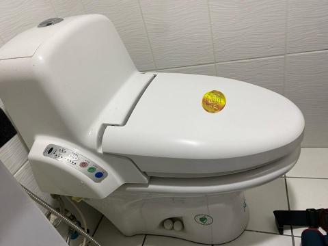 阿堯 - 免治馬桶蓋安裝