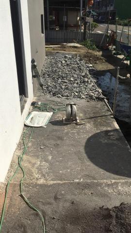 徐進副 - 鋼筋混凝土打除