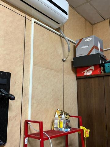 許竣霖 - 網路線配置（以壓條方式藏線）