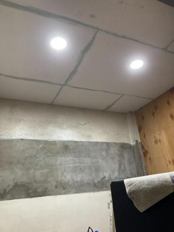 威振油漆工程 - 批AB膠