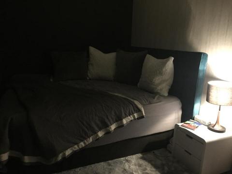 愛屋及烏居家個人預約工作室 -  愛屋及烏居家個人預約工作室 -