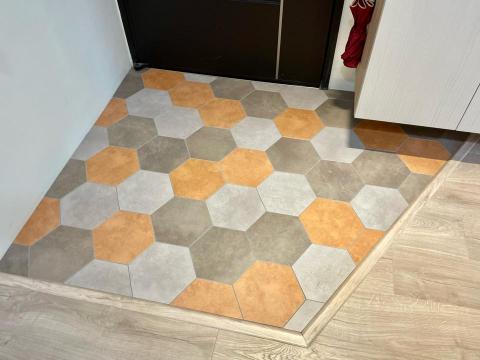 聖辰地板設計(塑膠地板代工達人賴桑) - 日本??六角三色混搭,六邊深倒角 聖辰地板設計(塑膠地板代工達人賴桑) - 日本??六角三色混搭,六邊深倒角