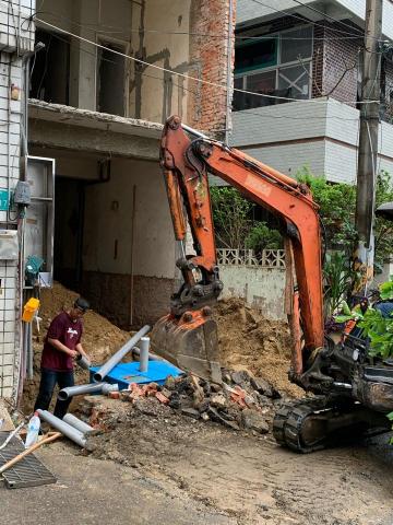 黃小姐（西門洋行） - 埋化糞池